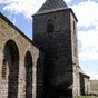 Vestiges de la domerie d'Aubrac. Il demeure l'église Notre-Dame-des-Pauvres achevée en 1120 et la tour fortifée abritant "Maria", la cloche des perdus. 